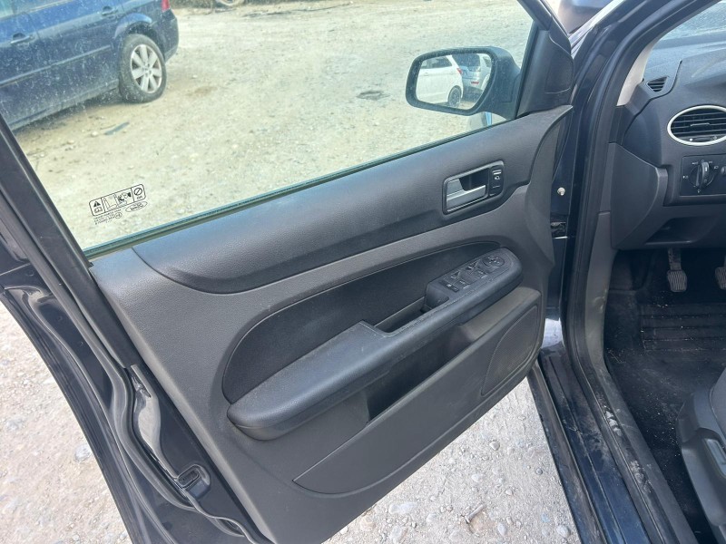 ford focus berlina (cap) del año 2007