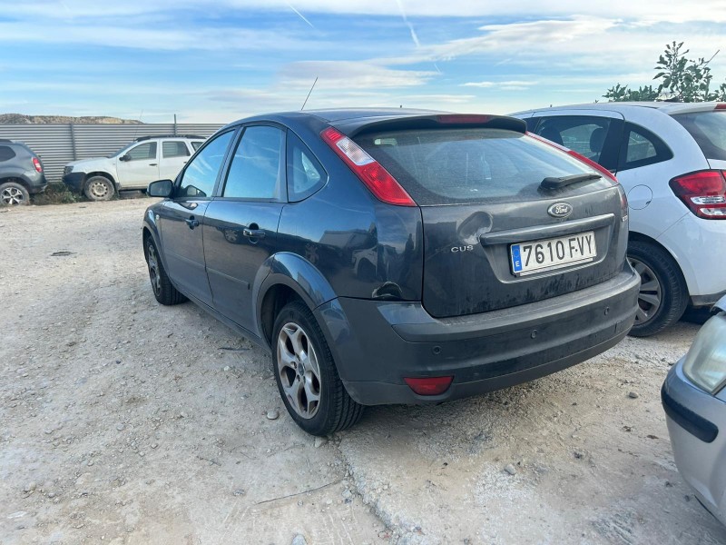 ford focus berlina (cap) del año 2007