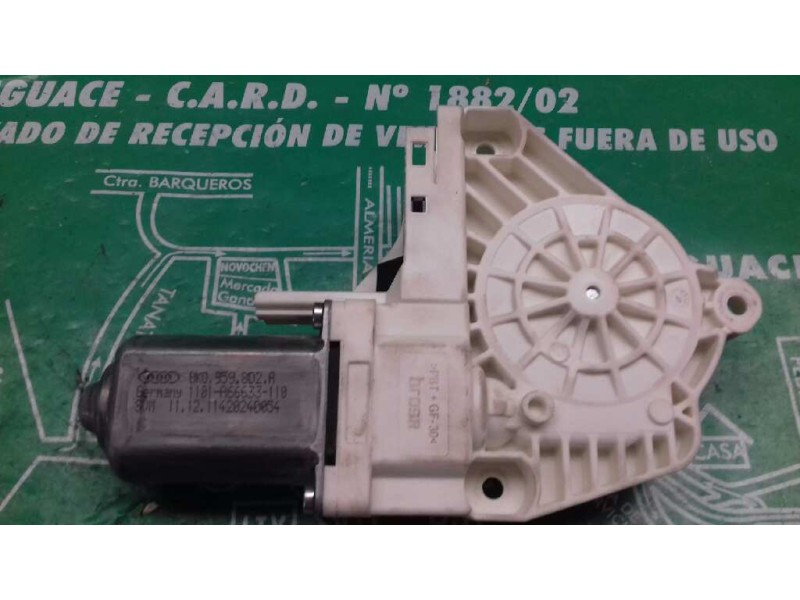 Recambio de motor elevalunas delantero derecho para audi a4 ber. (b8) básico referencia OEM IAM 8K0959802A 1101A66633110 