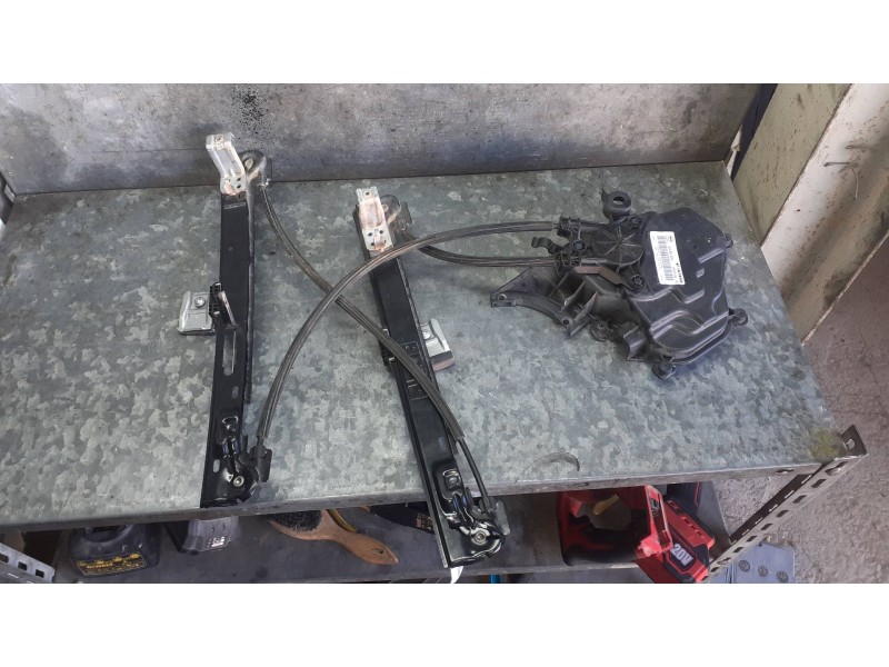 Recambio de elevalunas delantero derecho para seat ibiza (6j5) referencia OEM IAM 6J4837402J SIN MOTOR ELECTRICO