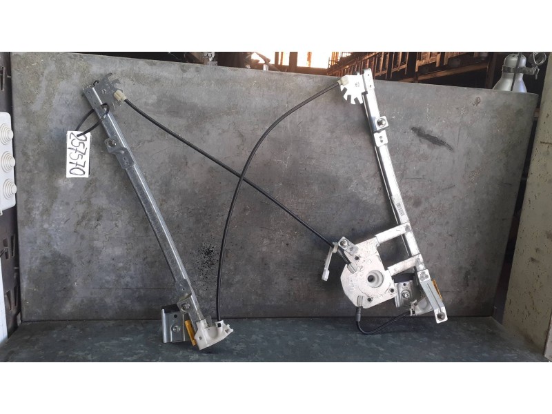 Recambio de elevalunas delantero izquierdo para hyundai kona referencia OEM IAM 06519 SIN MOTOR ELECTRICO