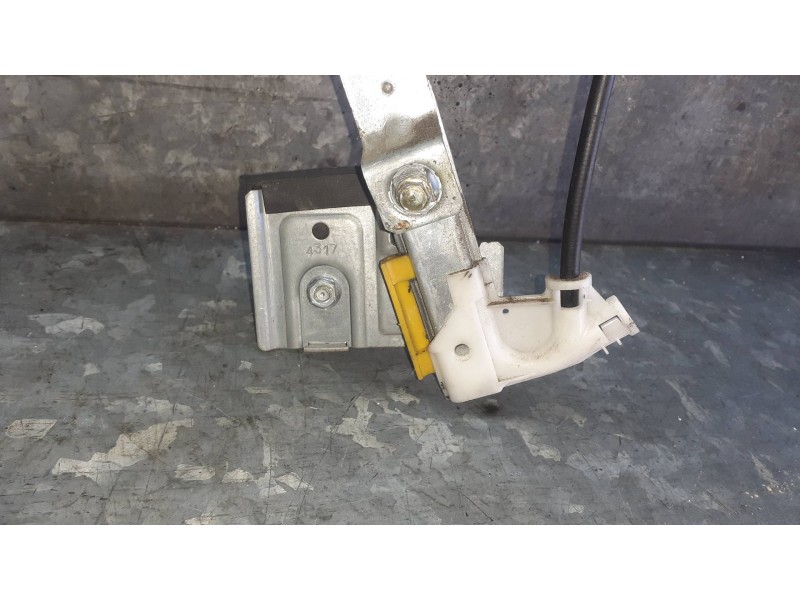 Recambio de elevalunas delantero izquierdo para hyundai kona referencia OEM IAM 06519 SIN MOTOR ELECTRICO