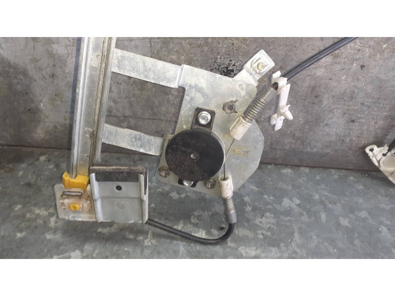 Recambio de elevalunas delantero izquierdo para hyundai kona referencia OEM IAM 06519 SIN MOTOR ELECTRICO