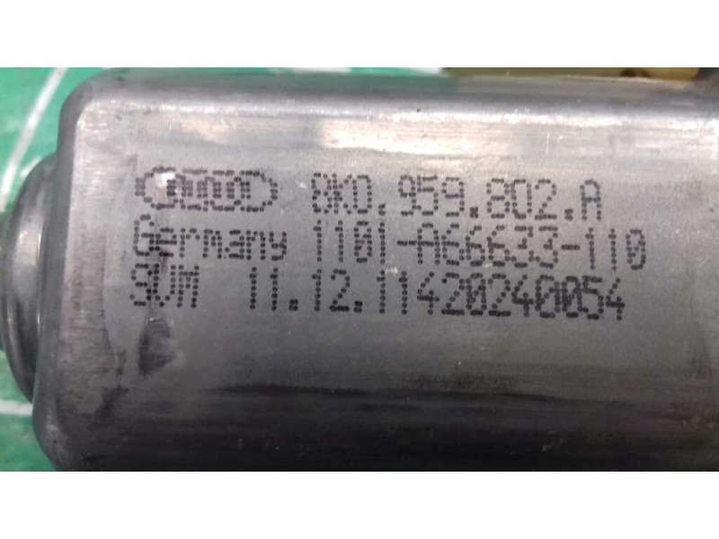 Recambio de motor elevalunas delantero derecho para audi a4 ber. (b8) básico referencia OEM IAM 8K0959802A 1101A66633110 