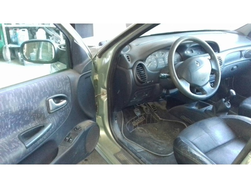 renault megane i fase 2 berlina (ba0) del año 2002