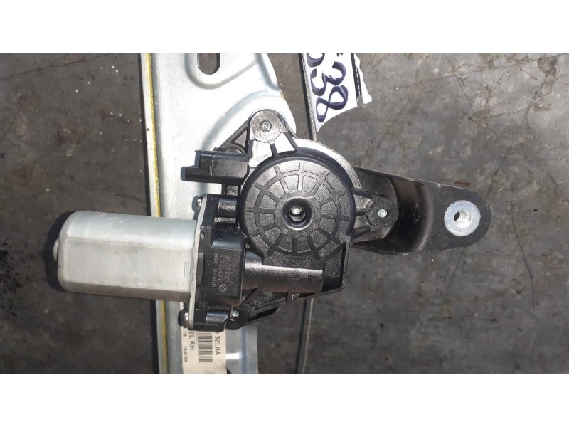 Recambio de elevalunas trasero derecho para nissan pulsar (c13) referencia OEM IAM 827003ZL0A CON MOTOR ELECTRICO