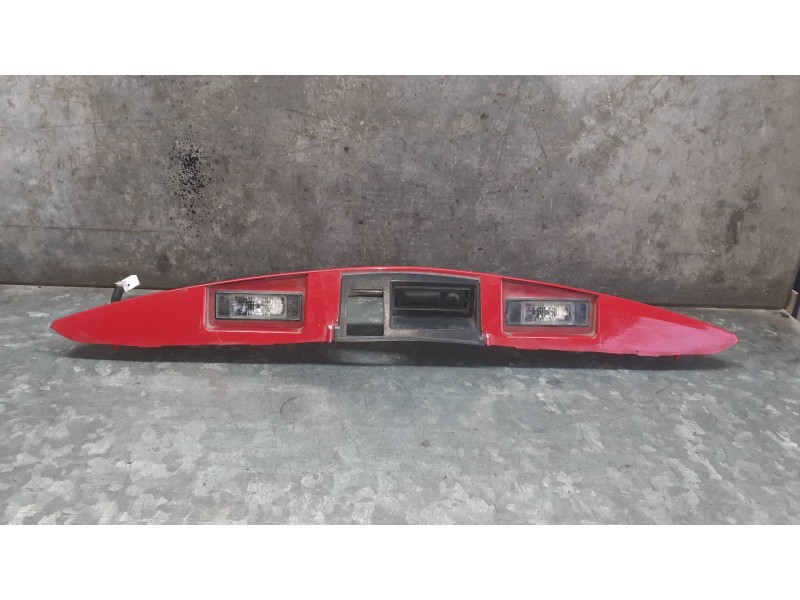 Recambio de molduras traseras para nissan pulsar (c13) referencia OEM IAM NS0021Y00 908163ZL0A TRASERA CENTRAL