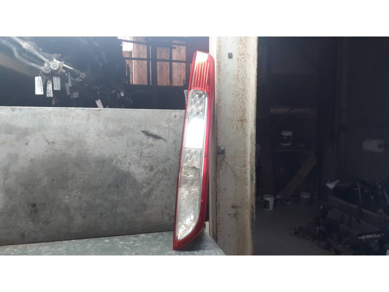 Recambio de piloto trasero derecho para ford focus lim. (cb4) referencia OEM IAM 8M5113404AD  