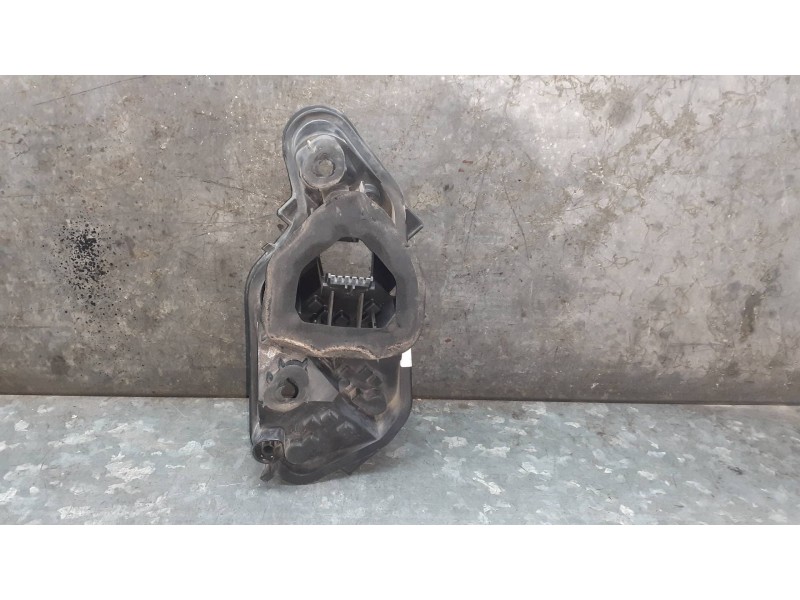 Recambio de portalamparas para opel corsa d referencia OEM IAM 89037877A  DERECHO