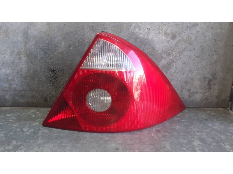 Recambio de piloto trasero derecho para ford mondeo berlina (ge) referencia OEM IAM 3S7X13N411A  