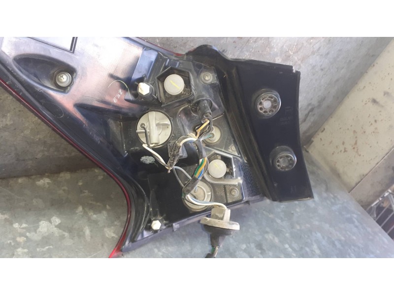 Recambio de piloto trasero derecho para nissan pulsar (c13) referencia OEM IAM 22018066  