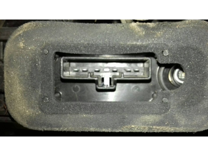 Recambio de piloto trasero derecho para ford focus c-max (cap) trend (d) referencia OEM IAM 2SK009504  