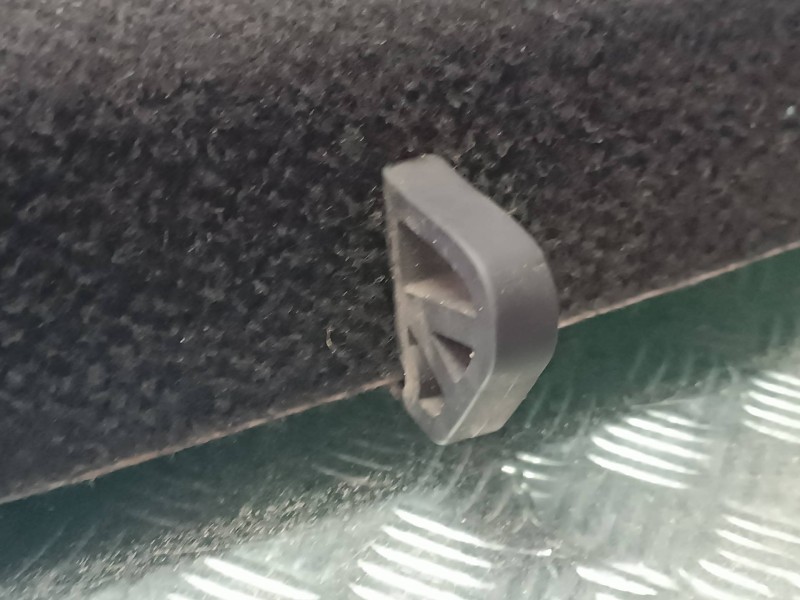 Recambio de bandeja trasera para peugeot 108 referencia OEM IAM GF5064330 64330 