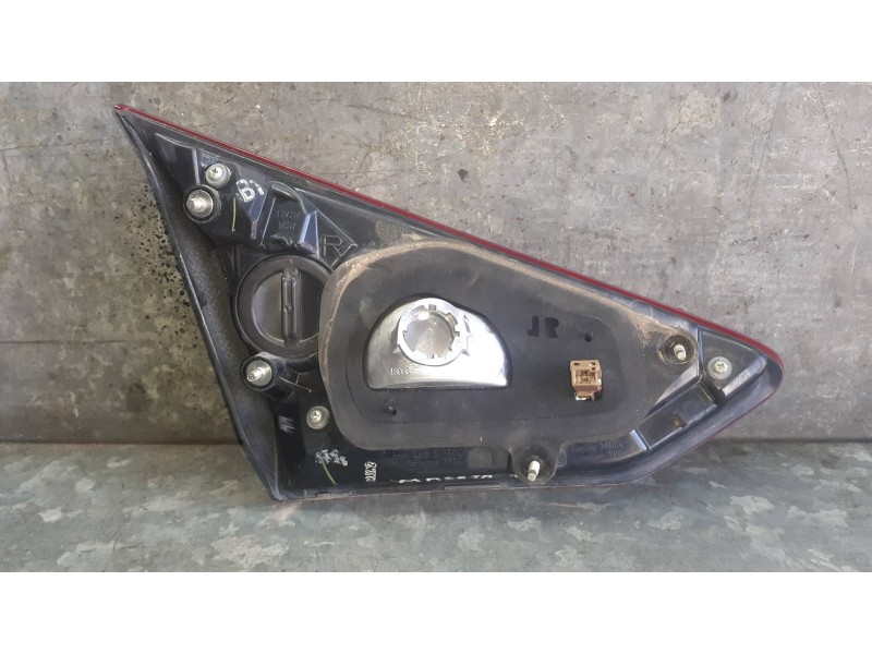 Recambio de piloto trasero derecho interior para nissan pulsar (c13) referencia OEM IAM 22618066  
