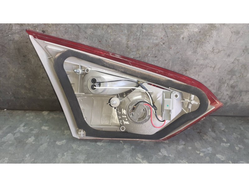 Recambio de piloto trasero izquierdo interior para ford focus lim. (cb8) referencia OEM IAM BM5113A602AD  BM5113A602A