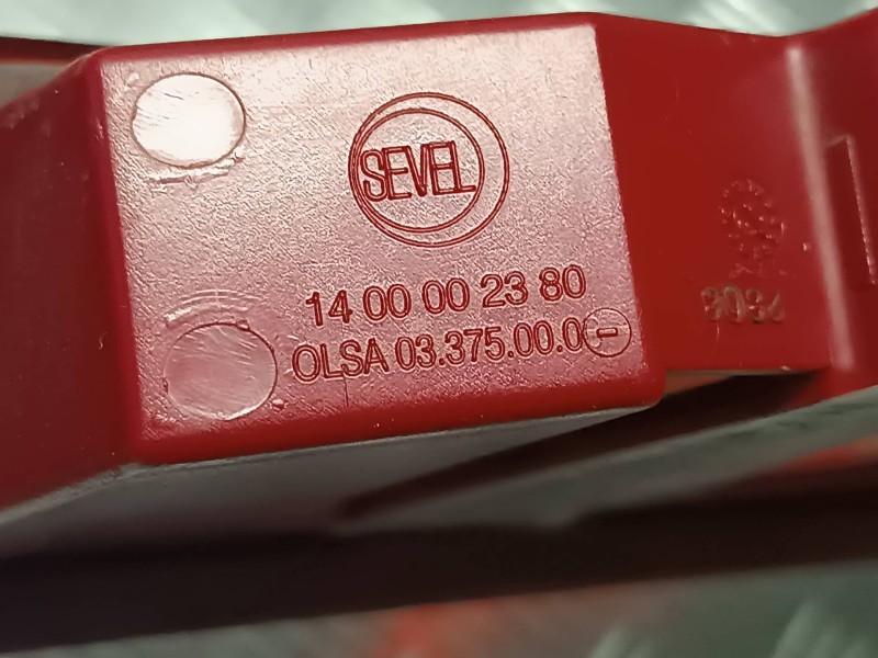 Recambio de luz central de freno para citroen jumpy referencia OEM IAM 1400002380  CONECTOR 2 PINES