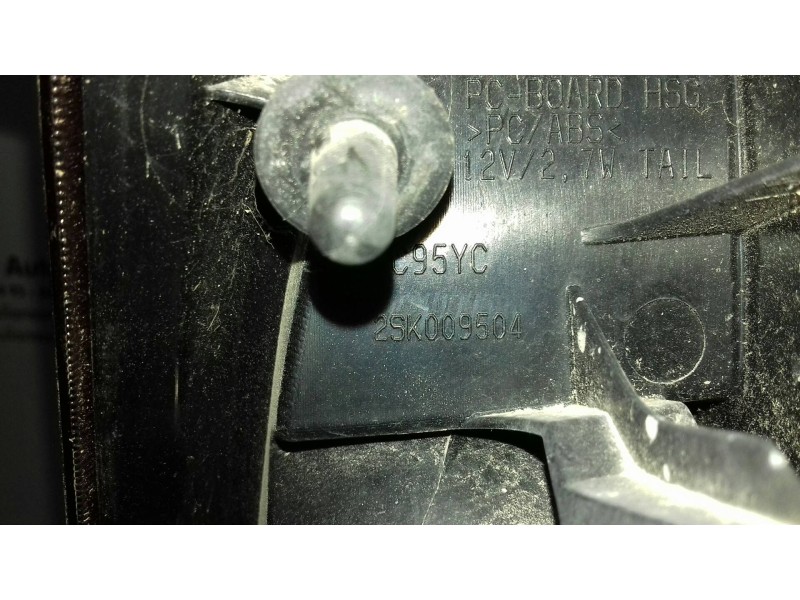 Recambio de piloto trasero derecho para ford focus c-max (cap) trend (d) referencia OEM IAM 2SK009504  