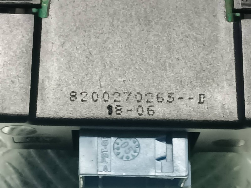 Recambio de palanca freno para renault scenic ii referencia OEM IAM 8200270265  CONECTOR 12 PINES