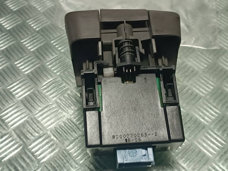 Recambio de palanca freno para renault scenic ii referencia OEM IAM 8200270265  CONECTOR 12 PINES