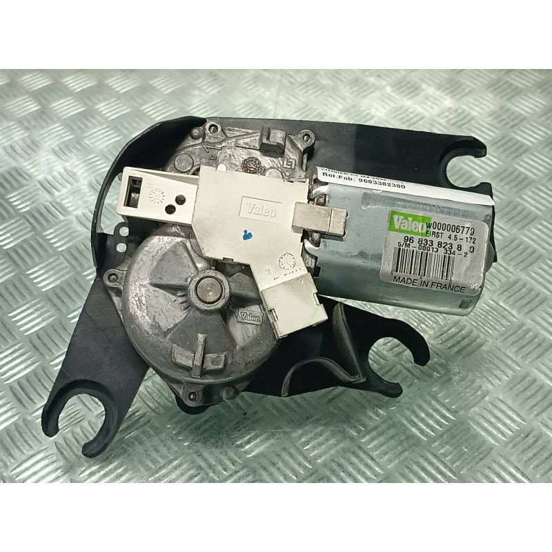 Recambio de motor limpia trasero para citroen c3 referencia OEM IAM 9683382380 VALEO CONECTOR 3 PINES