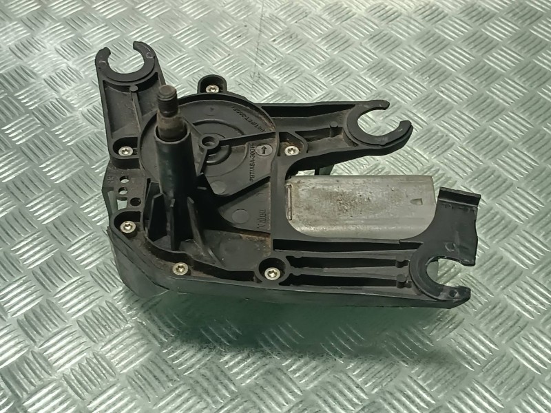 Recambio de motor limpia trasero para citroen c3 referencia OEM IAM 9683382380 VALEO CONECTOR 3 PINES