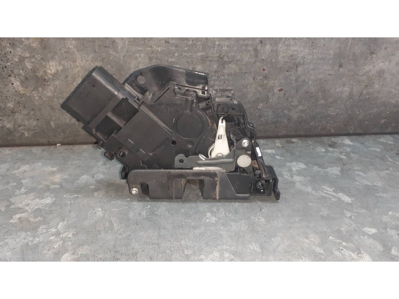 Recambio de cerradura puerta delantera derecha para ford focus lim. (cb4) referencia OEM IAM 7M5AR21812AA  6 PINES