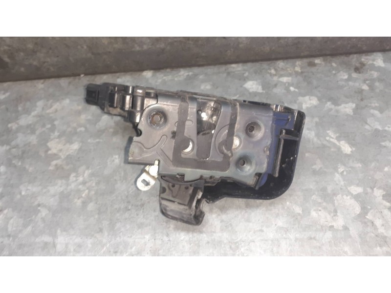 Recambio de cerradura puerta delantera derecha para ford focus lim. (cb4) referencia OEM IAM 7M5AR21812AA  6 PINES