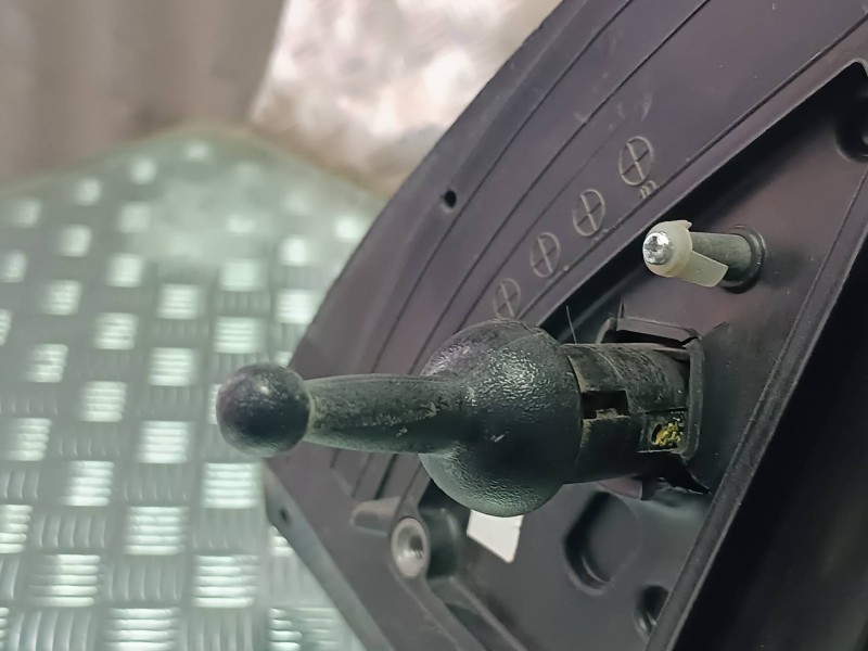 Recambio de retrovisor derecho para hyundai i10 referencia OEM IAM 022717 50051002 MANUAL