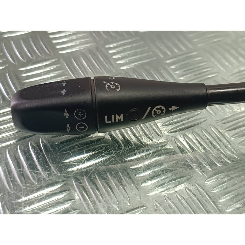 Recambio de mando volante para mercedes-benz clase s (w220) berlina referencia OEM IAM A2205450124  CONECTOR 8 PINES