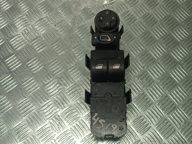 Recambio de mando elevalunas delantero izquierdo para citroen jumpy referencia OEM IAM E297613C E3063900 CONECTOR 12 PINES