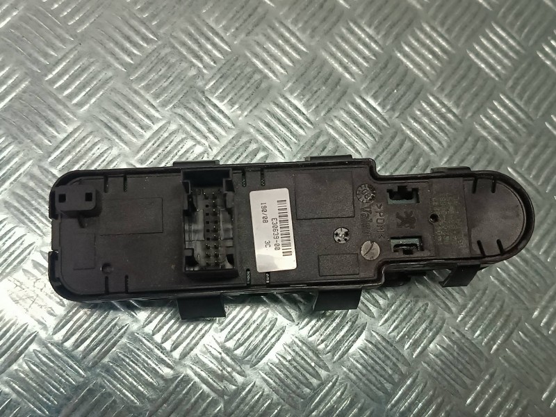 Recambio de mando elevalunas delantero izquierdo para citroen jumpy referencia OEM IAM E297613C E3063900 CONECTOR 12 PINES