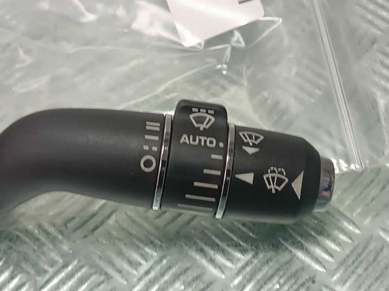 Recambio de mando limpia para jaguar xf referencia OEM IAM 8W8317A553  CONECTOR DE 5 PINES