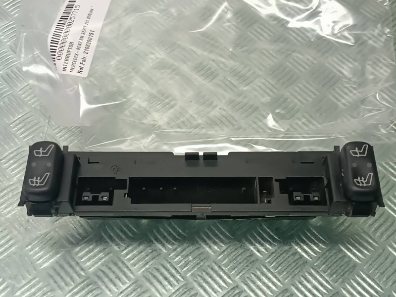 Recambio de interruptor para mercedes-benz clase c (w202) berlina referencia OEM IAM 2108200151  ASIENTOS CALEFACTABLE