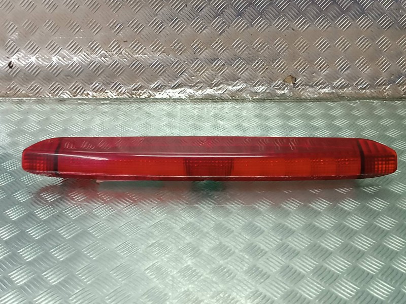 Recambio de luz central de freno para nissan murano (z50) referencia OEM IAM P2884  CONECTOR 2 PINES