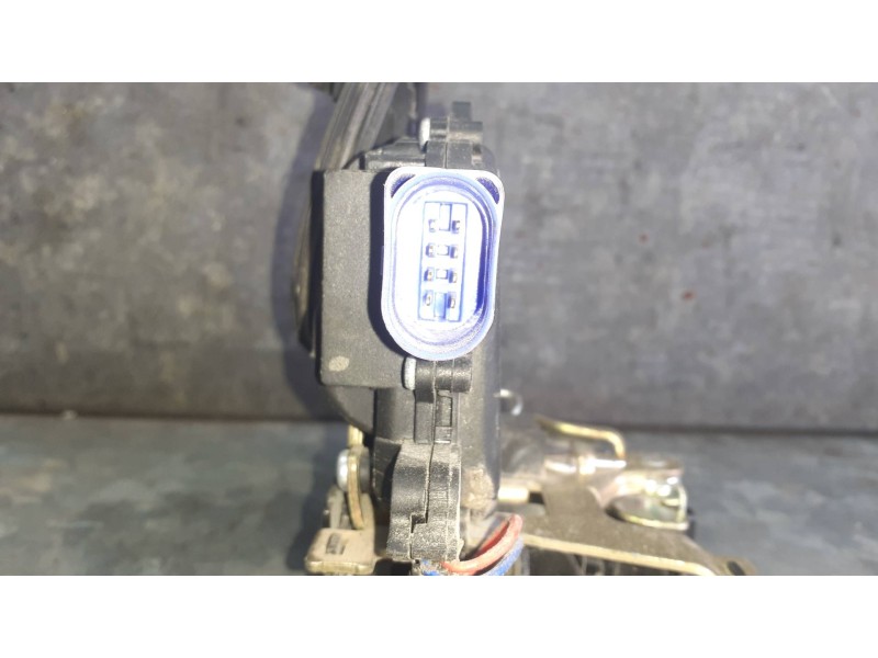 Recambio de cerradura puerta delantera izquierda para skoda fabia (6y2/6y3) referencia OEM IAM 3B1837015AM 16SKV011 8 PINES