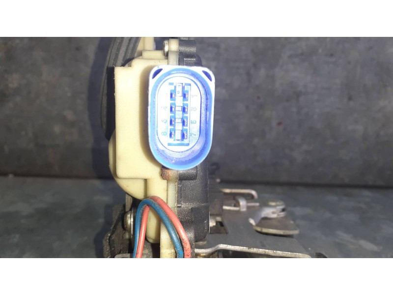 Recambio de cerradura puerta delantera izquierda para volkswagen polo (9n1) referencia OEM IAM 15AMC3B1837015AM 991990101 8 PINE