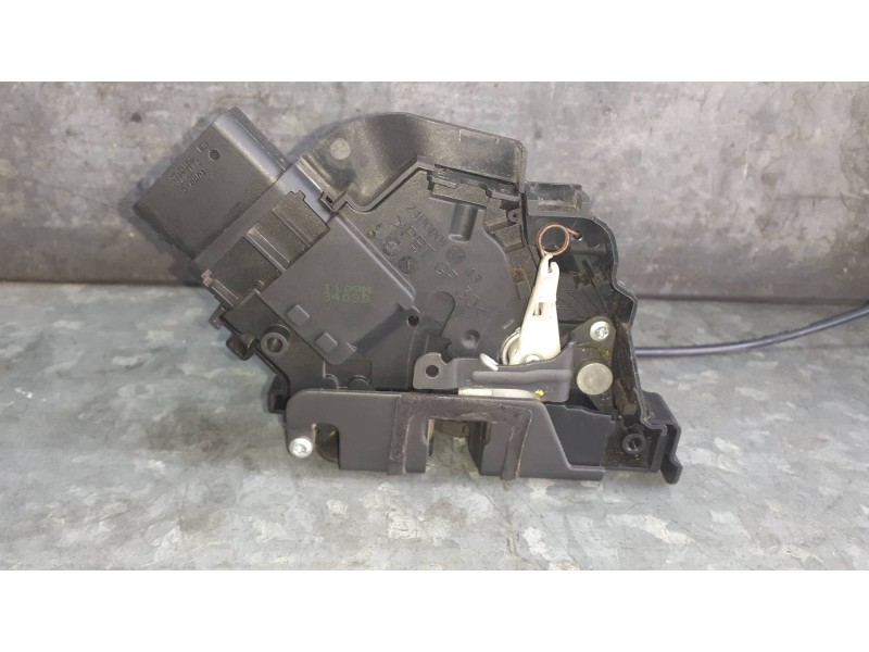 Recambio de cerradura puerta delantera derecha para ford focus lim. (cb4) referencia OEM IAM 7M5AR21812AA  6 PINES