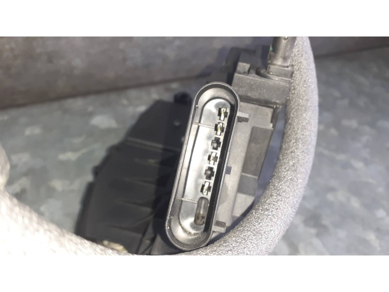 Recambio de cerradura puerta delantera derecha para ford focus lim. (cb8) referencia OEM IAM BM5AA21812BC 921760102 3 PINES