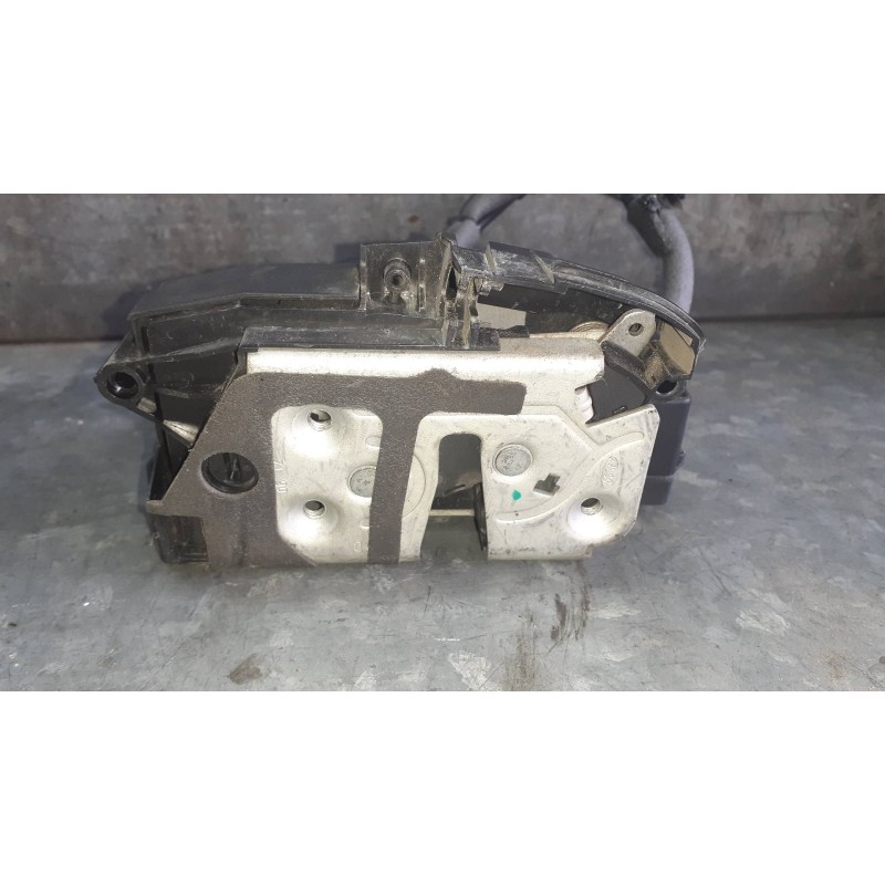 Recambio de cerradura puerta delantera derecha para ford focus lim. (cb8) referencia OEM IAM BM5AA21812BC 921760102 3 PINES