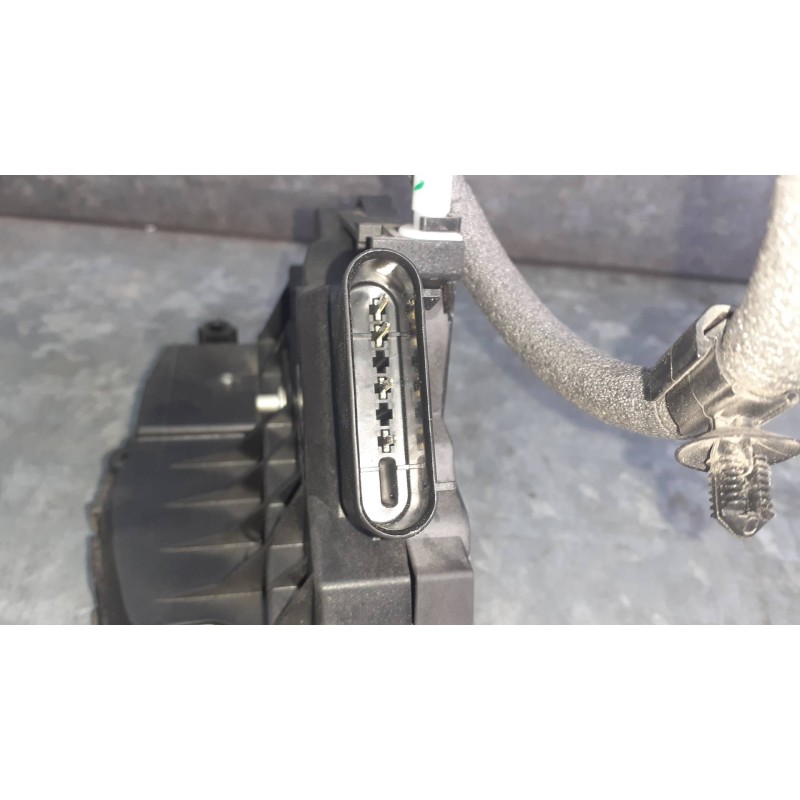 Recambio de cerradura puerta trasera derecha para ford focus lim. (cb8) referencia OEM IAM BM5AA26412AC 921764102 4 PINES