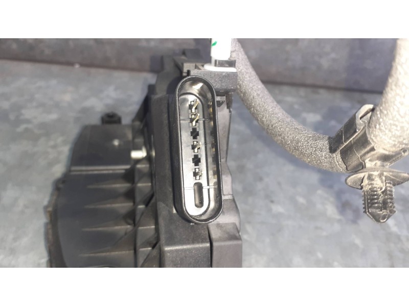 Recambio de cerradura puerta trasera derecha para ford focus lim. (cb8) referencia OEM IAM BM5AA26412AC 921764102 4 PINES