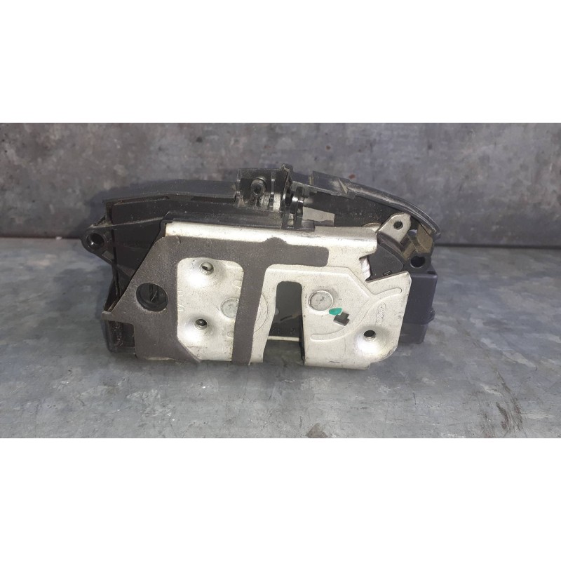 Recambio de cerradura puerta trasera derecha para ford focus lim. (cb8) referencia OEM IAM BM5AA26412AC 921764102 4 PINES