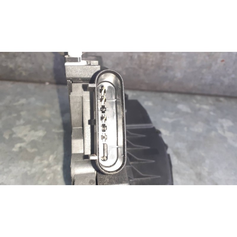 Recambio de cerradura puerta trasera izquierda para ford focus lim. (cb8) referencia OEM IAM BM5AA26413AC 921765102 4 PINES
