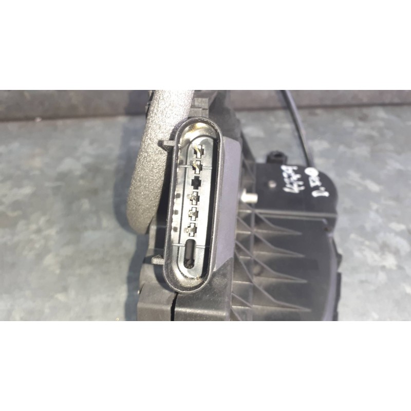Recambio de cerradura puerta delantera izquierda para ford focus lim. (cb8) referencia OEM IAM BM5AA21813AC 921755102 5 PINES