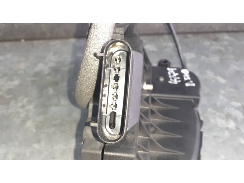 Recambio de cerradura puerta delantera izquierda para ford focus lim. (cb8) referencia OEM IAM BM5AA21813AC 921755102 5 PINES