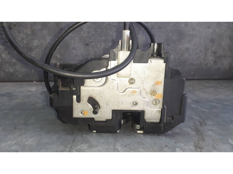 Recambio de cerradura puerta trasera derecha para nissan note (e11e) referencia OEM IAM   3 PINES