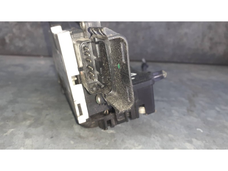 Recambio de cerradura puerta delantera derecha para peugeot 207 referencia OEM IAM 24086158 24087158 6 PINES