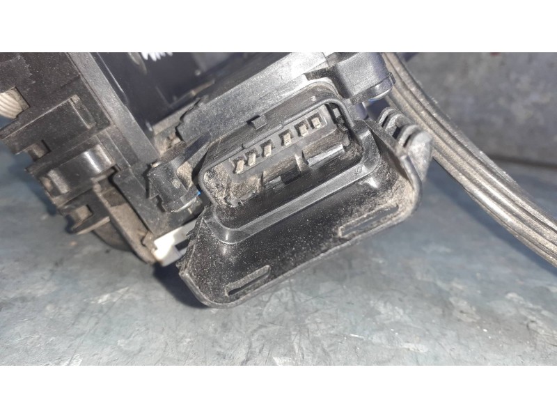 Recambio de cerradura puerta delantera derecha para peugeot 207 referencia OEM IAM 24099816 24097816 6 PINES