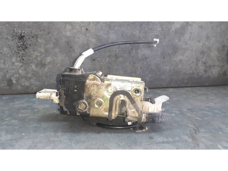 Recambio de cerradura puerta delantera izquierda para peugeot 407 referencia OEM IAM 9656633080F00 40517095 6 PINES