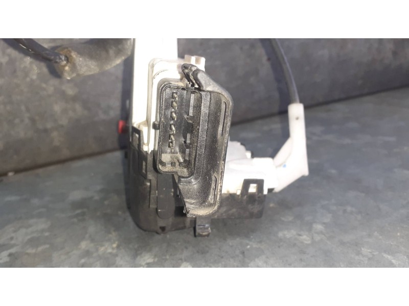Recambio de cerradura puerta trasera izquierda para citroen c3 referencia OEM IAM PSA006248 A04994 6 PINES
